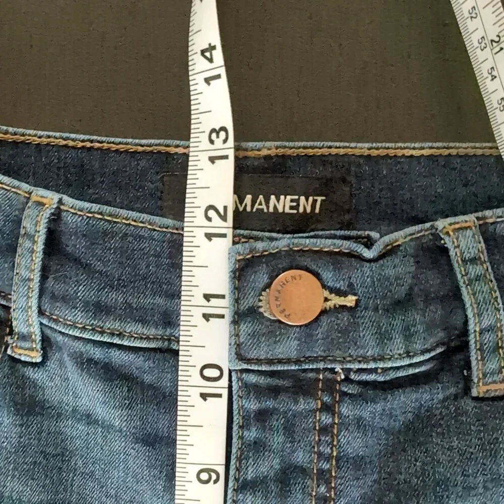 EUC Permanent Wide Leg Crop Jeans Women's Size 6 Dark Wash Whiskered - Picture 6 of 8
